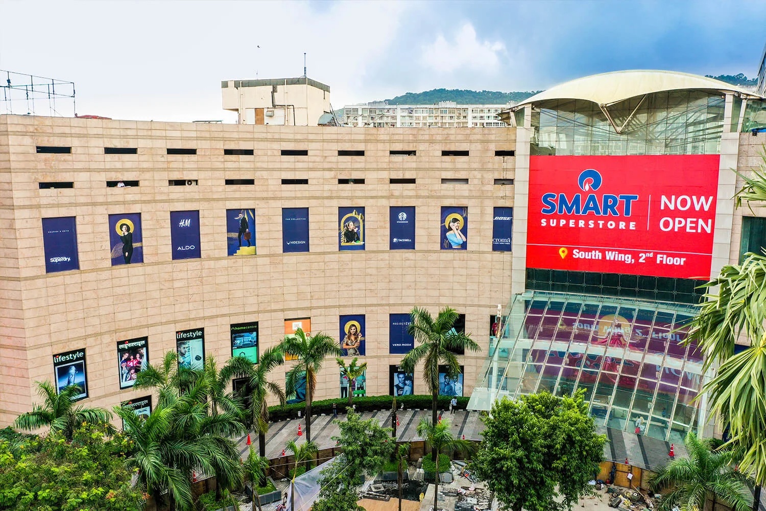 R City Mall in Ghatkopar